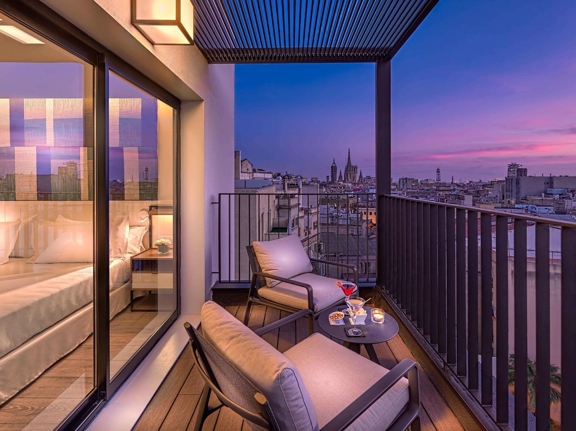 H10 Cubik 4* Sup Hotel