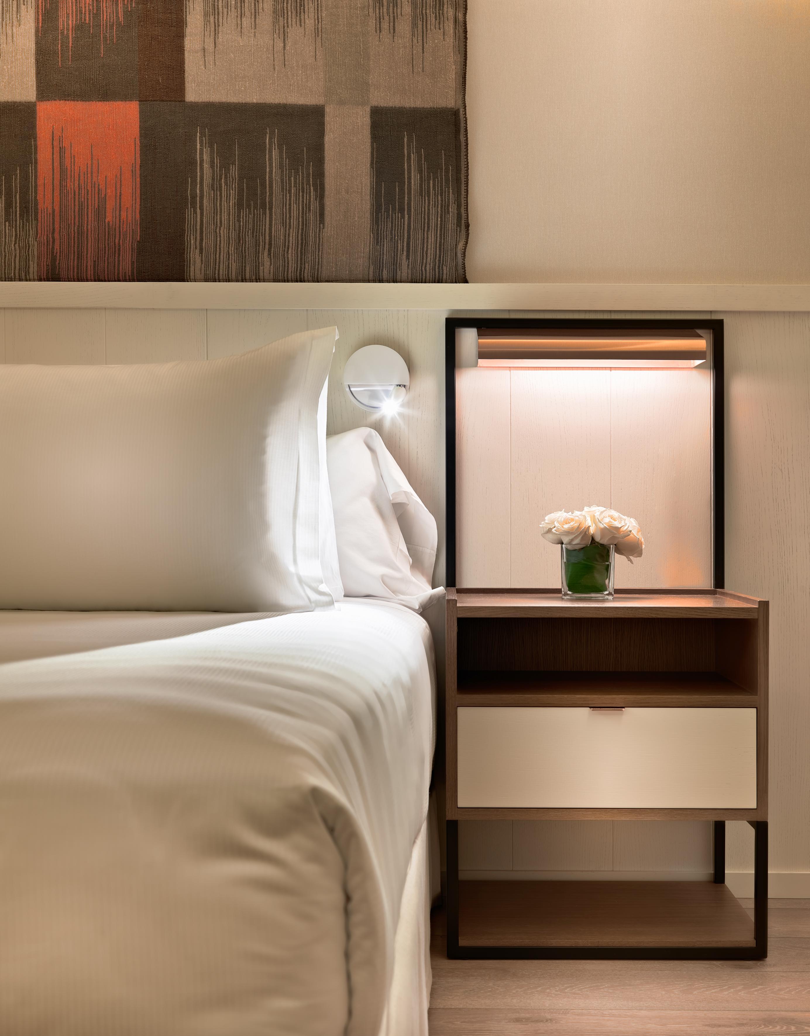 Hotel H10 Cubik 4* Sup 4*