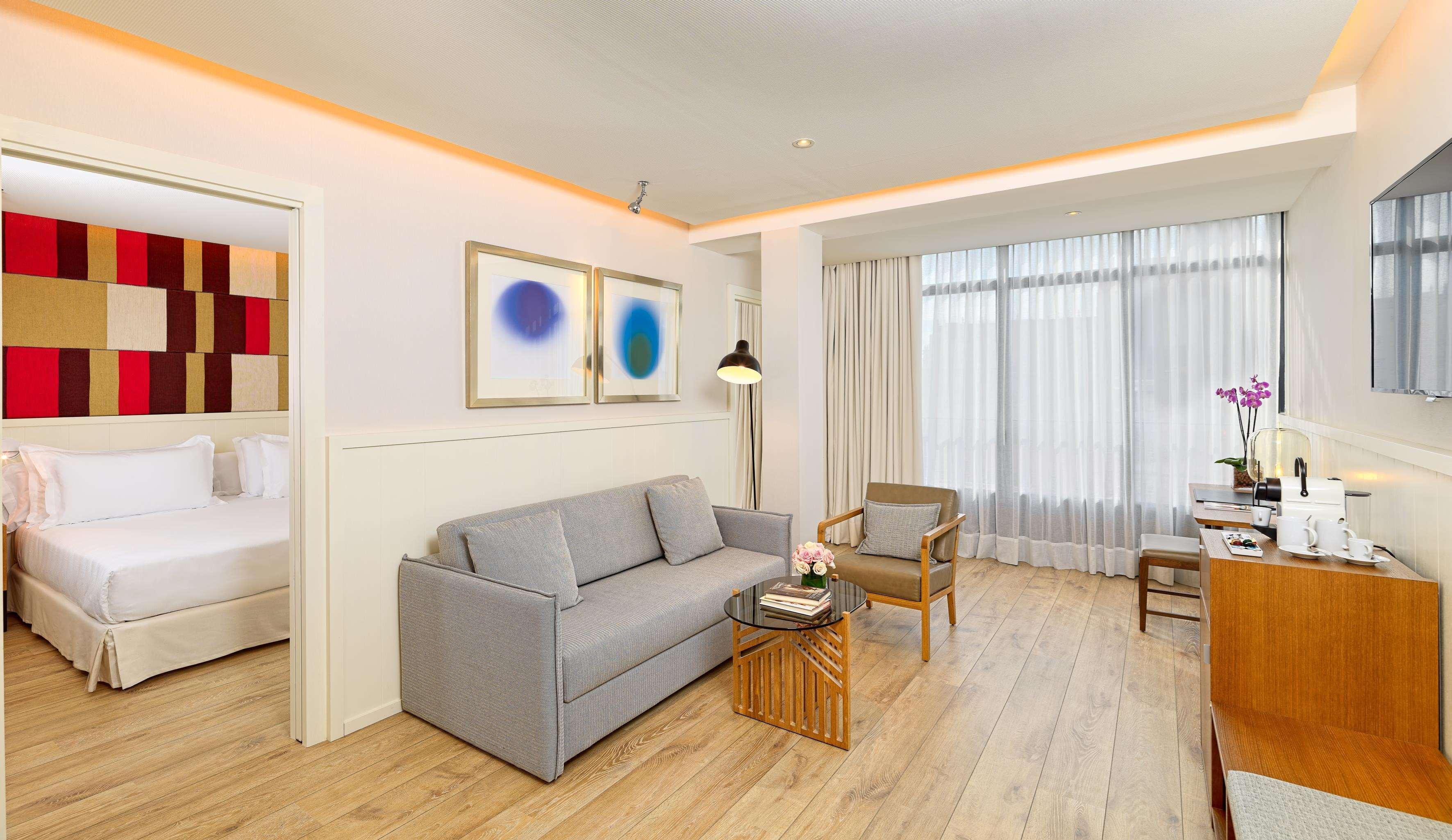H10 Cubik 4* Sup Hotel 4*