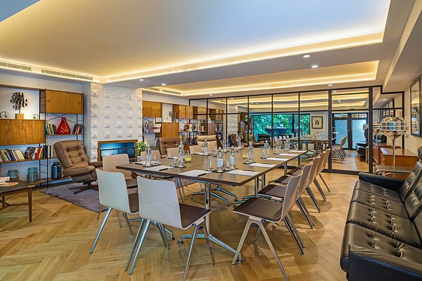 H10 Cubik 4* Sup Hotel